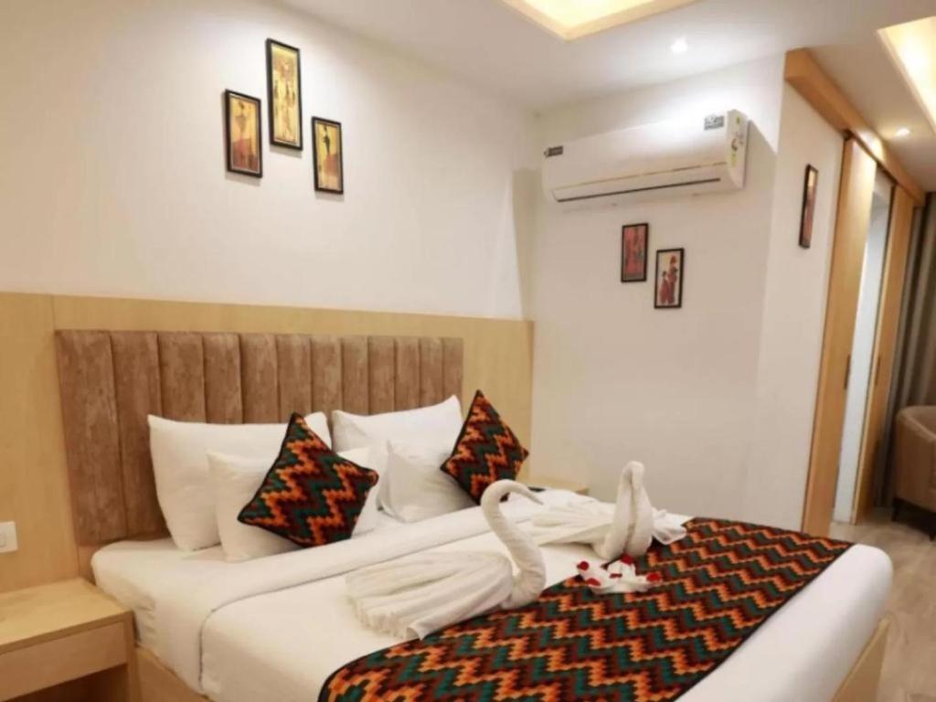 Diona Anukampa Suite With Pool Jaipur Extérieur photo